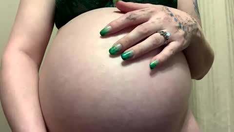 Breed me daddy  online show from February 23, 2:30 pm