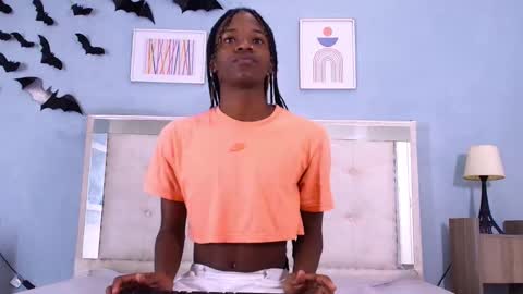 CriisBrown  online show from November 12, 3:14 pm