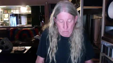 CrimsonCheeksNM online show from December 24, 9:22 pm