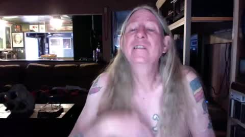 CrimsonCheeksNM online show from December 11, 9:12 pm