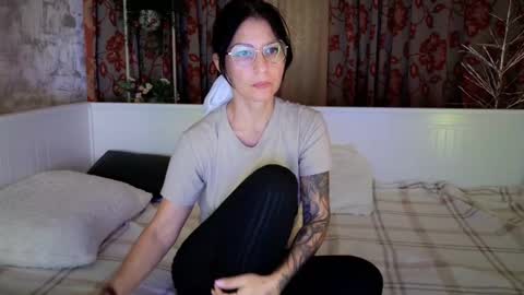 crissy_love online show from September 20, 9:51 pm