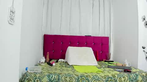 Cristal online show from February 13, 1:50 am