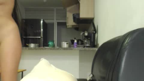 Snapshot of cristal_loverss chatting on February 15, 1:27 pm cristal beautiful online show from February 15, 1:27 pm