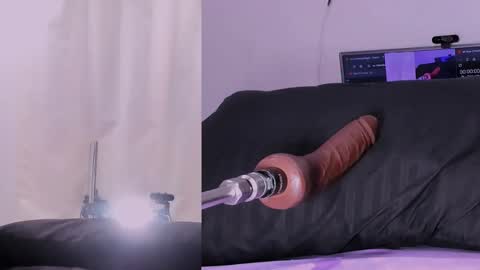 cristal_thompson_ online show from February 13, 12:57 am