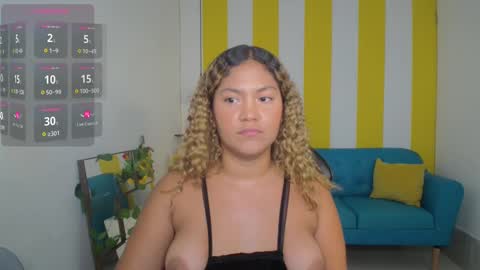 Snapshot of cristal_war chatting on September 24, 12:28 am Cristal online show from September 24, 12:28 am