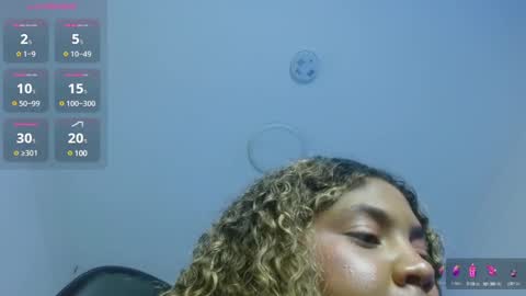 Snapshot of cristal_war chatting on February 11, 2:35 am Cristal online show from February 11, 2:35 am