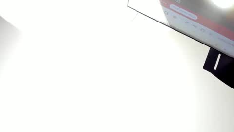 cristal walker online show from February 22, 10:30 am