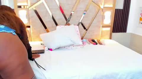 cristin  online show from February 27, 6:53 pm