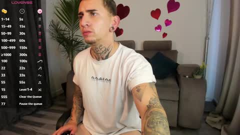 Christoper online show from February 17, 9:00 pm