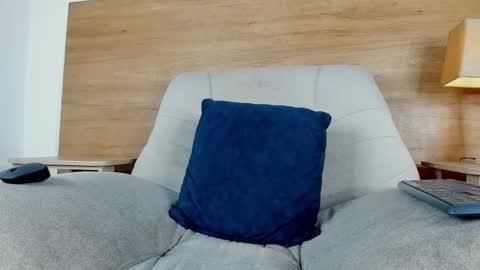 Snapshot of cristian_suarezz_ chatting on October 12, 10:55 pm cristian_suarezz_ online show from October 12, 10:55 pm