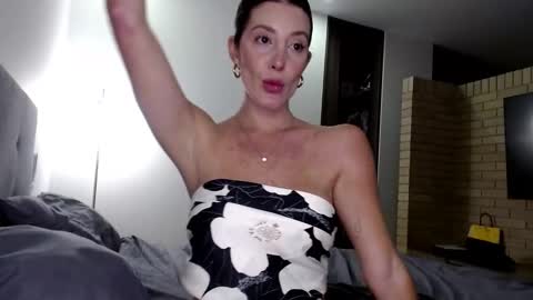 CRISTINA LUTENKO online show from November 20, 1:15 am