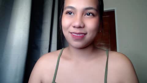 Snapshot of cristinavalerie chatting on October 8, 11:38 am Cristina Valerie online show from October 8, 11:38 am