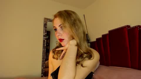 Cristin online show from February 9, 7:16 pm