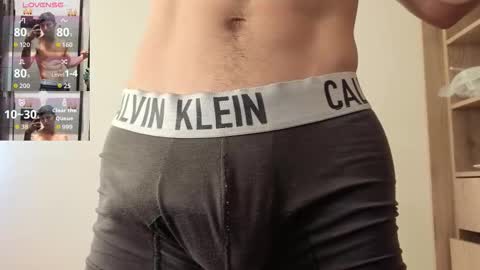 Snapshot of cristopher23_ chatting on October 6, 5:42 pm cristopher23 online show from October 6, 5:42 pm