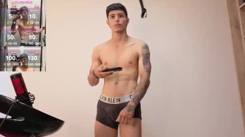 Snapshot of cristopher23_ chatting on September 17, 3:37 pm cristopher23 online show from September 17, 3:37 pm