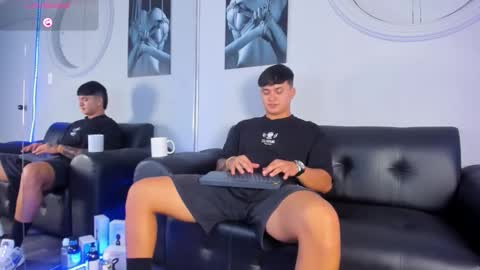 Cristopher online show from November 22, 2:15 pm