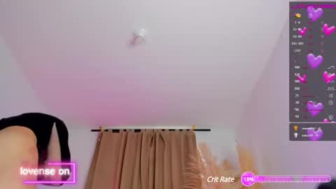 Snapshot of cristy_lewisxx chatting on December 16, 9:20 pm Cristy Lewis online show from December 16, 9:20 pm