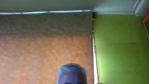 crmperez online show from December 18, 9:54 pm