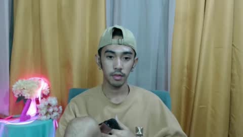 crocodale online show from April 3, 7:21 pm