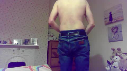 Snapshot of cropper4fun chatting on October 22, 7:04 pm Cropper online show from October 22, 7:04 pm