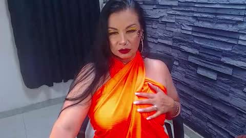 cruela_deviil online show from November 22, 6:50 pm