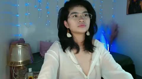 Snapshot of cruella_summer601 chatting on October 3, 10:01 am Im CruellaDont forget to follow me online show from October 3, 10:01 am