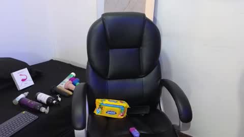 Cry online show from November 1, 10:09 pm