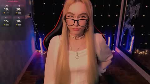 crybambi online show from March 31, 7:20 am