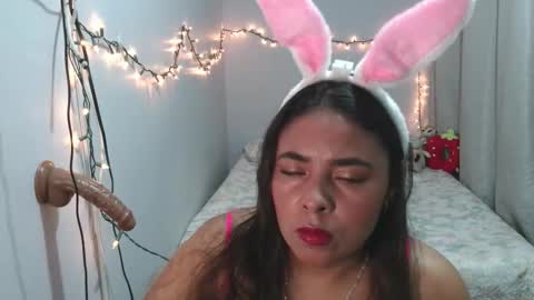 Snapshot of crystal_1991 chatting on October 20, 4:28 am CRYSTAL 1991 online show from October 20, 4:28 am