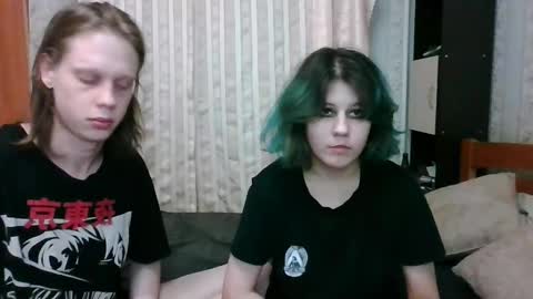 Snapshot of crystal_porn_love chatting on March 9, 9:57 pm Crystal and Marcl online show from March 9, 9:57 pm