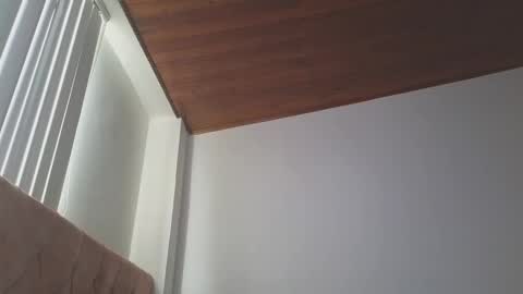 Snapshot of crystal_starx chatting on October 11, 12:10 pm Crystal Blaze online show from October 11, 12:10 pm