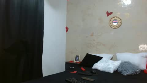 Snapshot of crystal_starx chatting on March 8, 12:00 am Crystal Blaze online show from March 8, 12:00 am