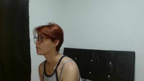 Snapshot of crystal_starx chatting on February 26, 8:36 pm Crystal Blaze online show from February 26, 8:36 pm
