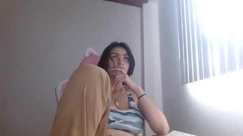 Snapshot of crystal_starx chatting on September 10, 10:00 pm Crystal Blaze online show from September 10, 10:00 pm