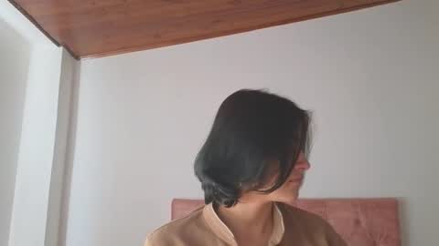 Snapshot of crystal_starx chatting on October 14, 3:59 pm Crystal Blaze online show from October 14, 3:59 pm