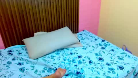 Snapshot of crystal_walls chatting on January 15, 9:20 pm I AM CRYSTAL online show from January 15, 9:20 pm