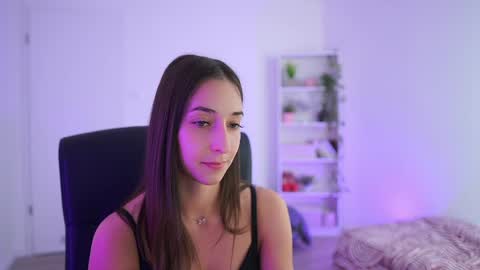 Crystalbrunette18 online show from April 7, 5:59 pm