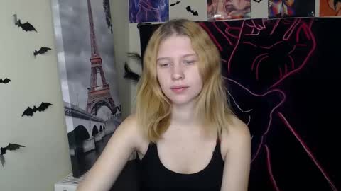 Stella online show from October 30, 7:31 am