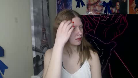 Stella online show from March 18, 1:50 pm