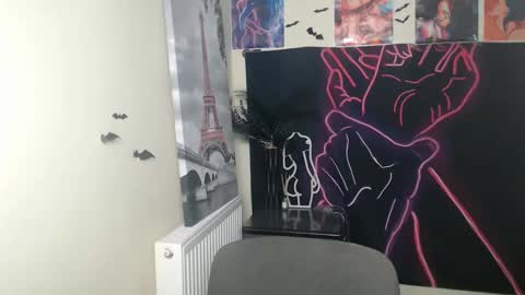 Stella online show from November 25, 7:18 am