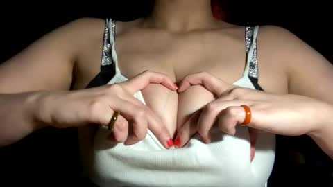 crystalyn777 online show from April 13, 4:39 am