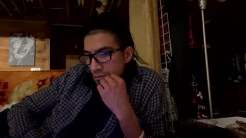 chris online show from March 15, 3:44 am