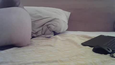 Snapshot of cube_black chatting on October 6, 5:47 am Cube online show from October 6, 5:47 am