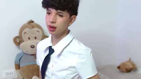 Cuddly online show from September 12, 6:15 am