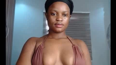 Snapshot of cum_ebony_petitxx chatting on September 21, 7:56 am cath online show from September 21, 7:56 am