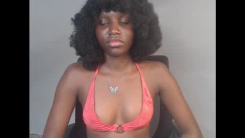 sophie online show from October 29, 9:55 am