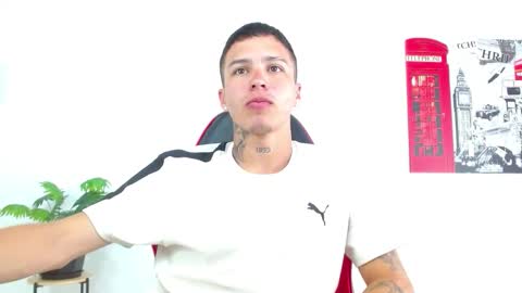 cumandres online show from March 23, 2:44 pm