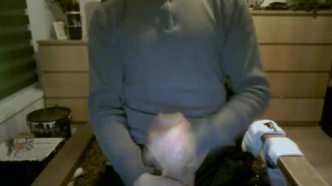 Snapshot of cumbigdick311 chatting on December 29, 4:19 pm cumbigdick311 online show from December 29, 4:19 pm
