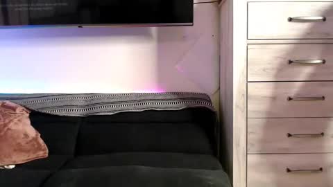 Snapshot of cumguzzlingskank chatting on September 18, 8:51 am cumguzzlingskank online show from September 18, 8:51 am