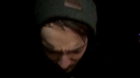 Snapshot of cumking51 chatting on December 7, 4:04 am ConCon online show from December 7, 4:04 am